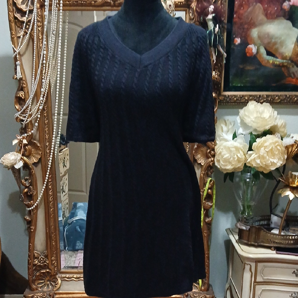 🧶 Black Cable Knit Sweater Dress V Neck Wing Sleeve Cozy Comfy Medium Fit